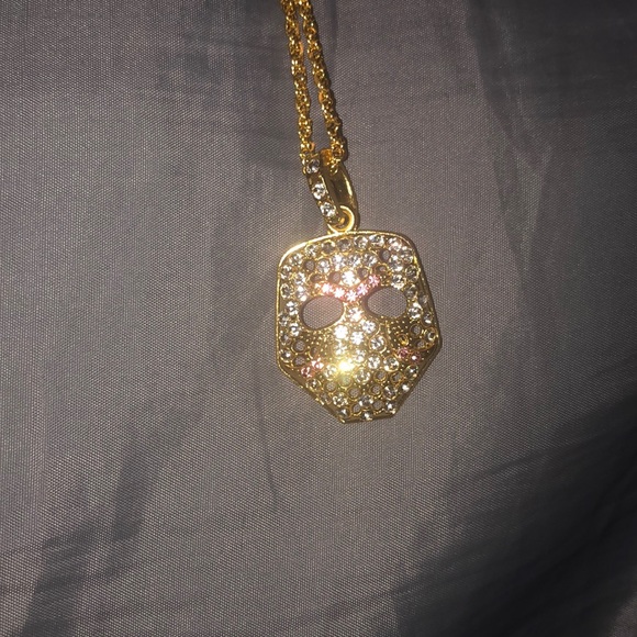 Gold chain mask - Picture 2 of 4